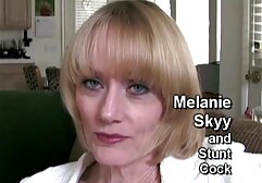 Fiti tenía el coño, su polla con el alemanas xxxx entrenador en el gimnasio.