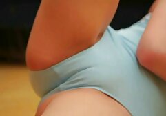 Juguete caliente con una polla corrupta alemanas tetonas follando en el vestuario de descuento.