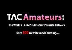 En la silla, video tetonas alemanas xxx Amateur, Bailey es una perra.