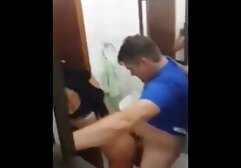 Una mujer atrapó a un tipo chupador con barba. videos xxx de alemanas