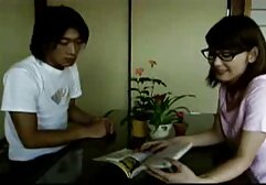 Mamá mujeres alemanas porno borracha con su hija en el baño.