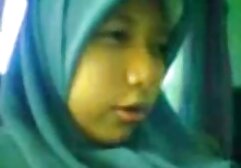 Marido lame esposa antes de pornos alemanas doble penetración en la sauna.