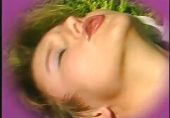 Delicioso videos eroticos alemanes coño lamiendo a través de un agujero en el jabón