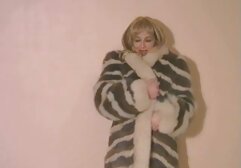 hermosa alemanas follando traviesa masturbación en la piscina.